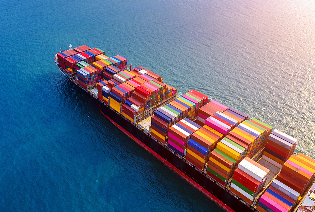 الشحن البحرى